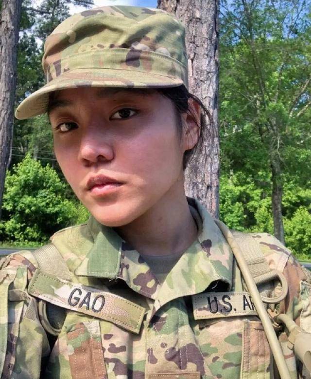 女孩高天韵】如2006年以第一名的成绩从西点军校毕业的华裔女生刘洁