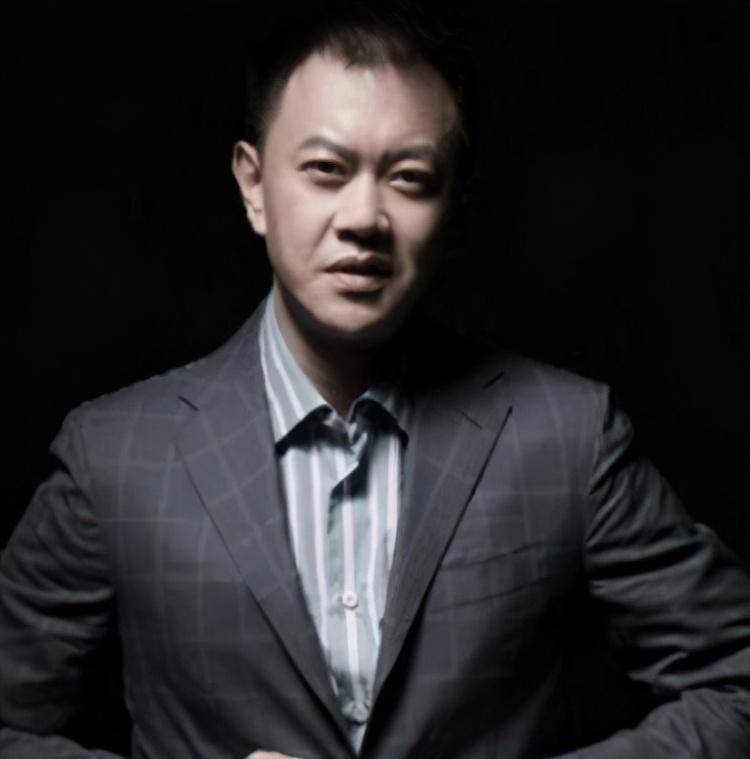 原创他演戏时一直不火束手无措跑去做生意如今王思聪都高看他一眼