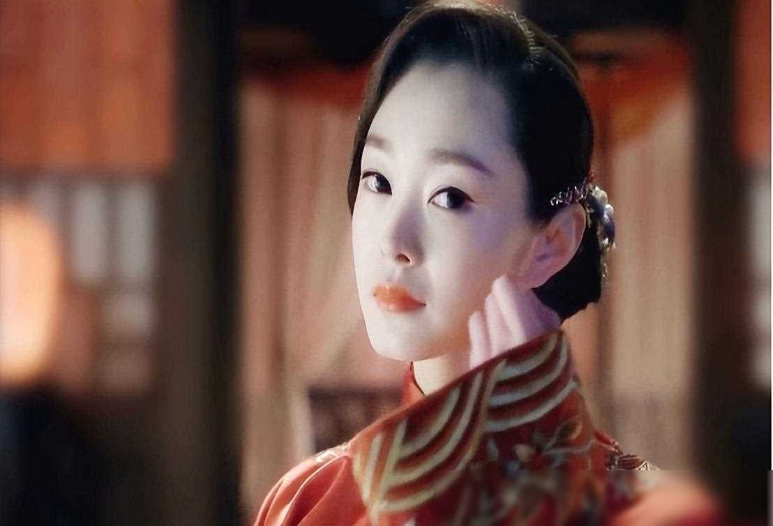 原创宋轶纤腰惹争议网友惊艳是隐形杀手吗