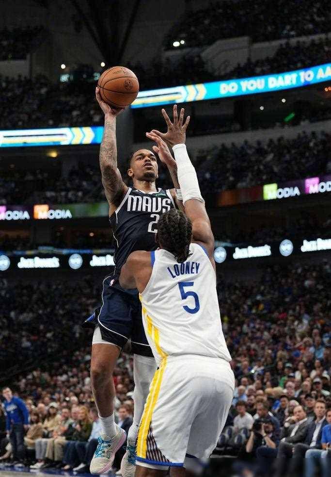 原创库里连得5分追平遗憾未出手绝杀三分空砍28分6篮板5助攻