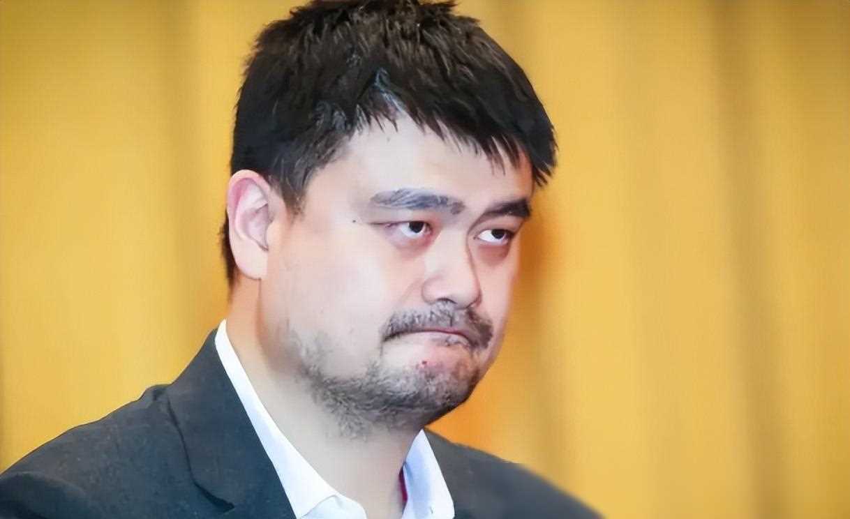 《重磅:姚明涉受贿被举报,勇士大胜湖人》