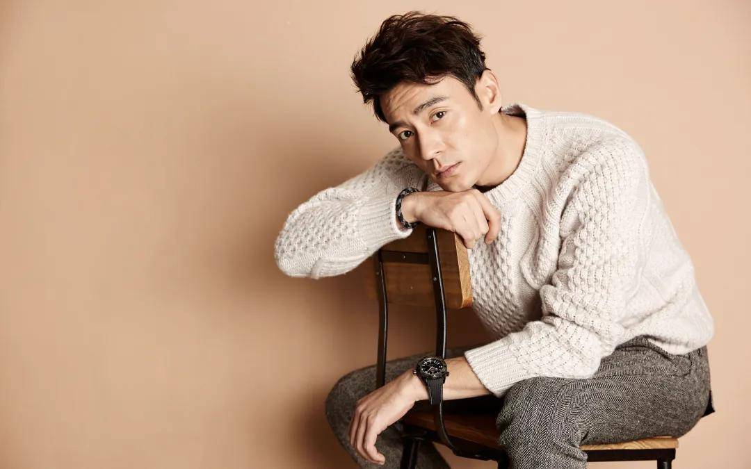 原创他娶过郝蕾负了殷桃爱过王珞丹没想到最后和小12岁的娇妻修成正果