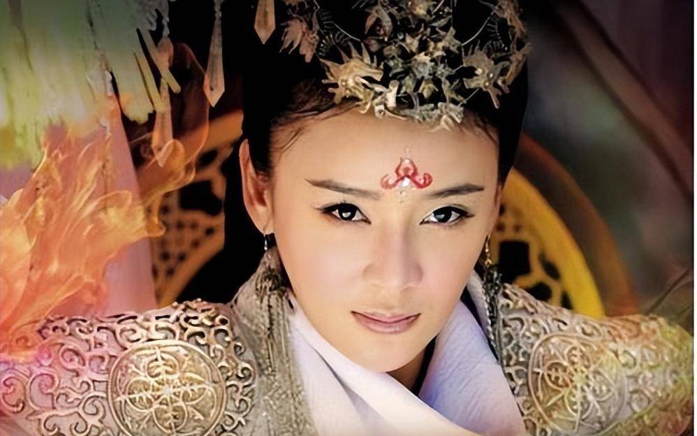 原创同是眉间花钿妆刘亦菲毁形象孙俪显黑章子怡最惊艳