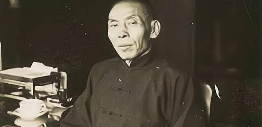 原创曾经风光无限的杜月笙是怎样走向败落的