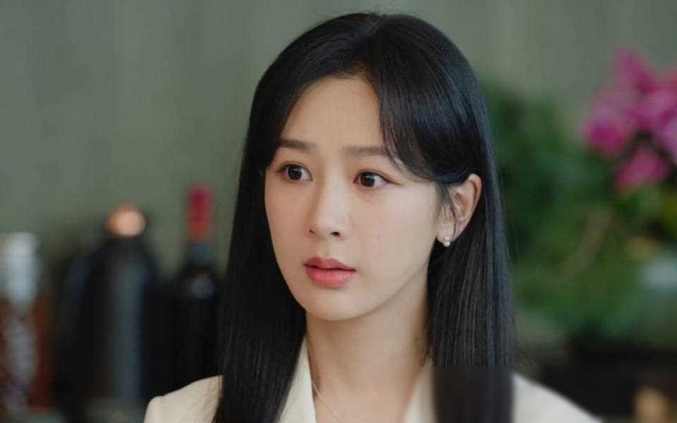 杨紫新剧《承欢记》开播即遭差评，观众反馈理由惊人相似！
