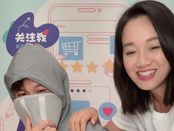 原创朱丹口误影响大转行变卖货主播发展事业第二春跟谢娜差太远了