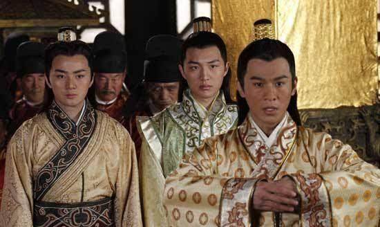 太子党与秦王党的矛盾终于在这天爆发,李世民率长孙无忌,尉迟敬德等人