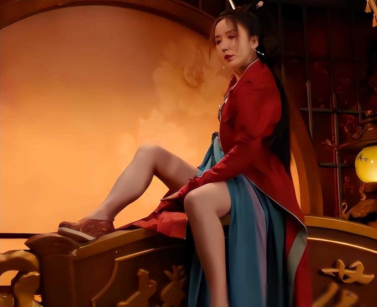 原创娄艺潇新片露肉遭群嘲网友肉装金镶玉令人作呕