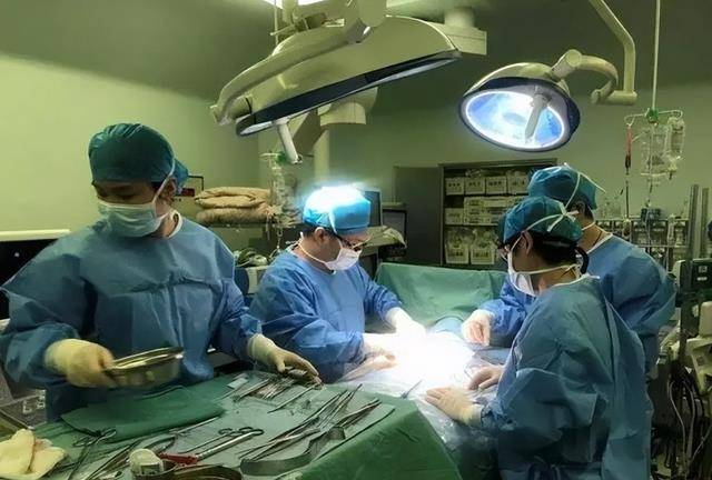 2006年肿瘤专家华益慰病逝临终前留下4条嘱托让人潸然泪下