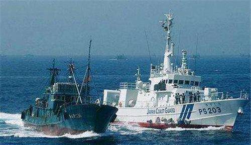 33人出海,11人返港,一吨鱿鱼让22人无辜被杀_刘贵夺_渔船_工资