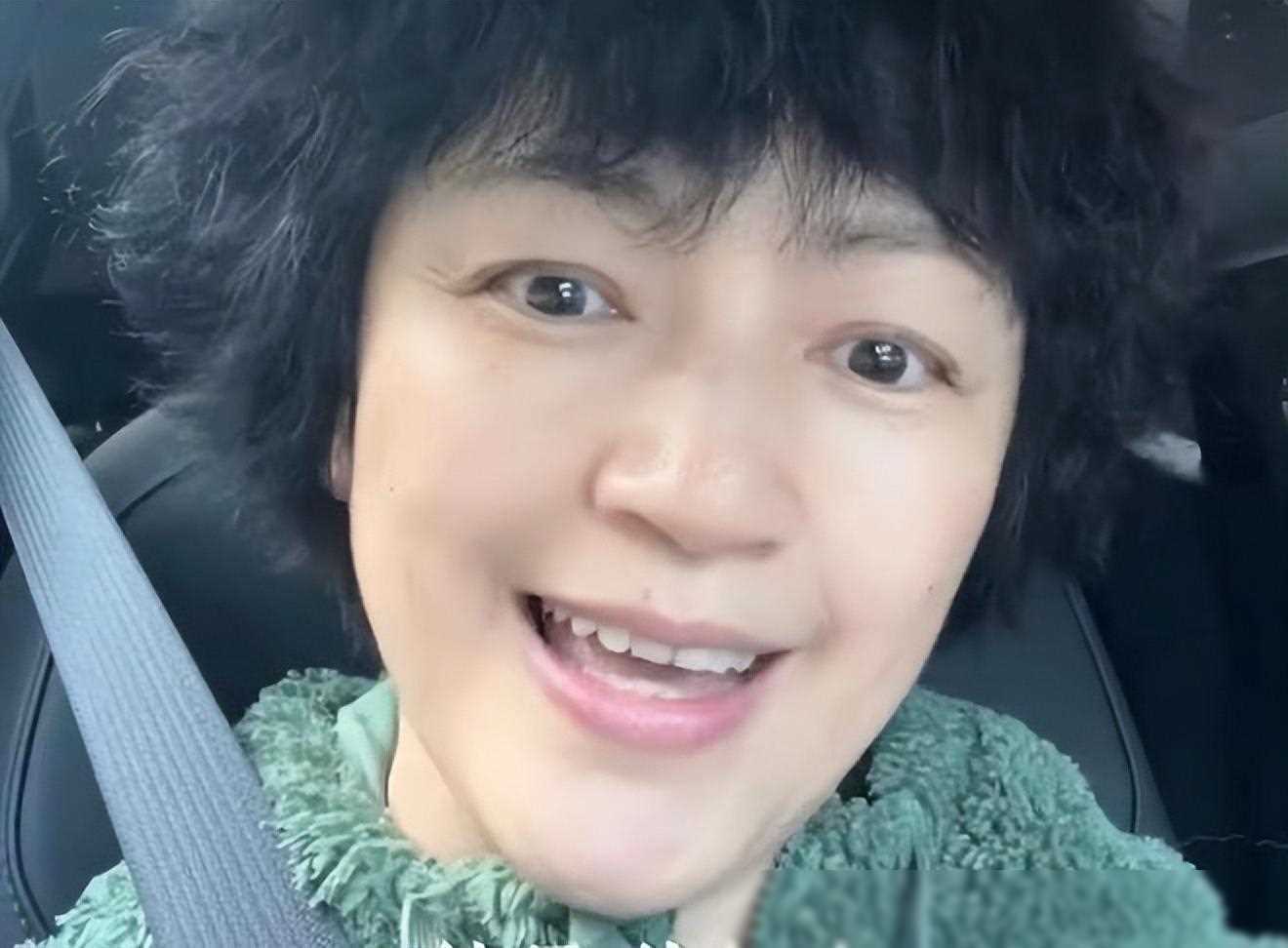 原创婚后整容的魅力罗海琼与富豪丈夫的蜕变之旅