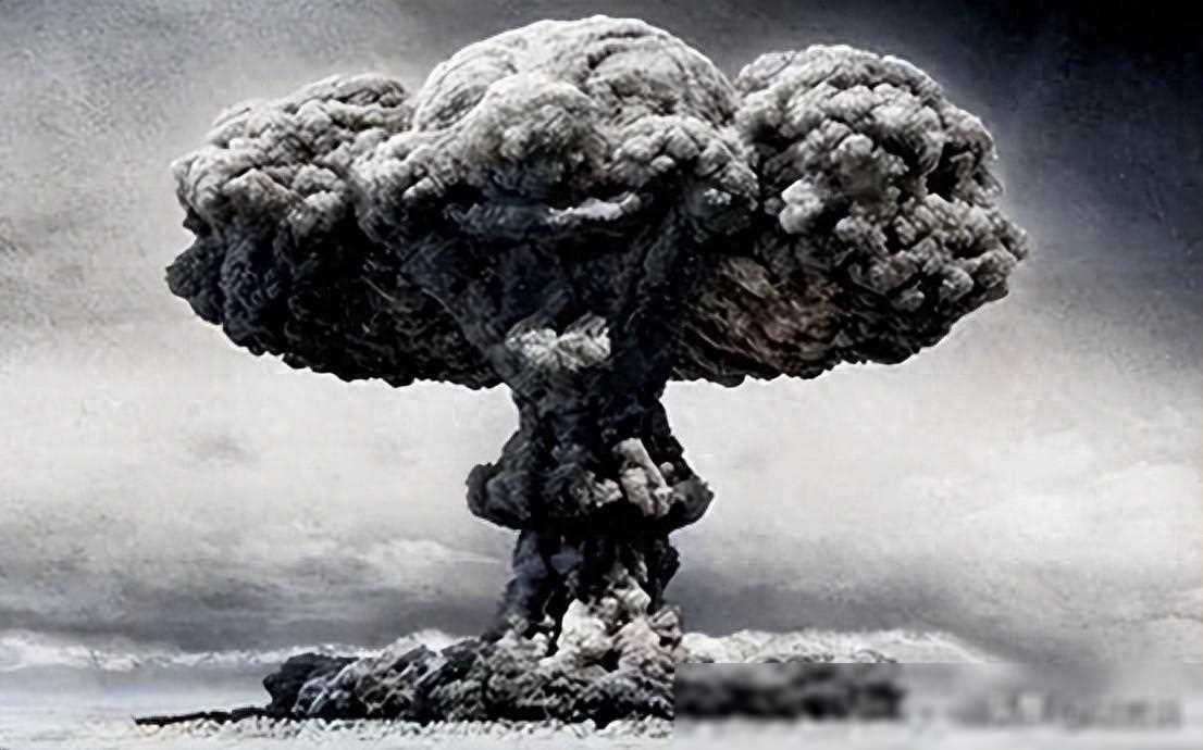 日本原子弹爆炸图片