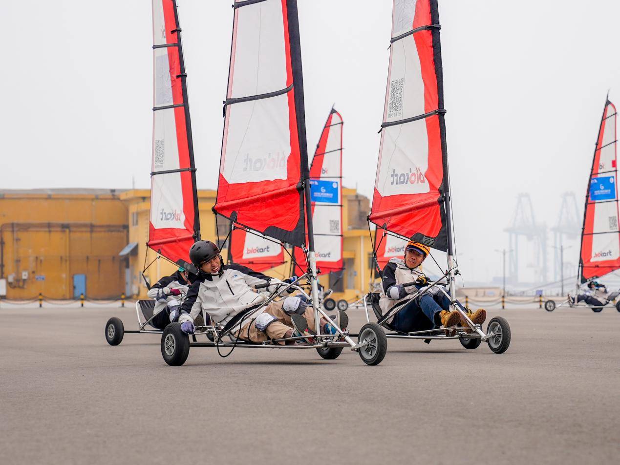 西港杯第四届全国陆地风帆车公开赛在秦皇岛国际旅游港圆满收帆