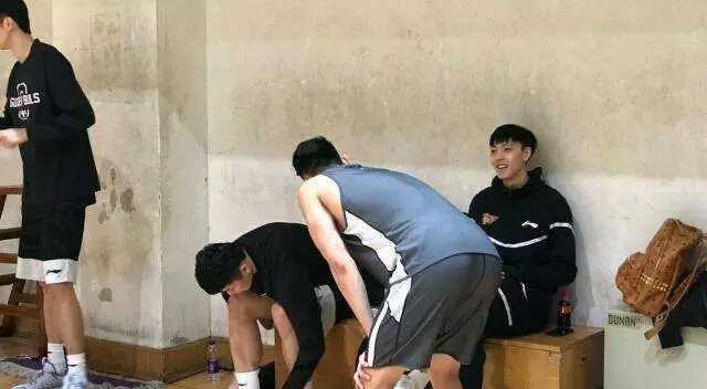 原创广东胡明轩通过体测辽篮郭旭不比他差也过关揭幕战两队相遇