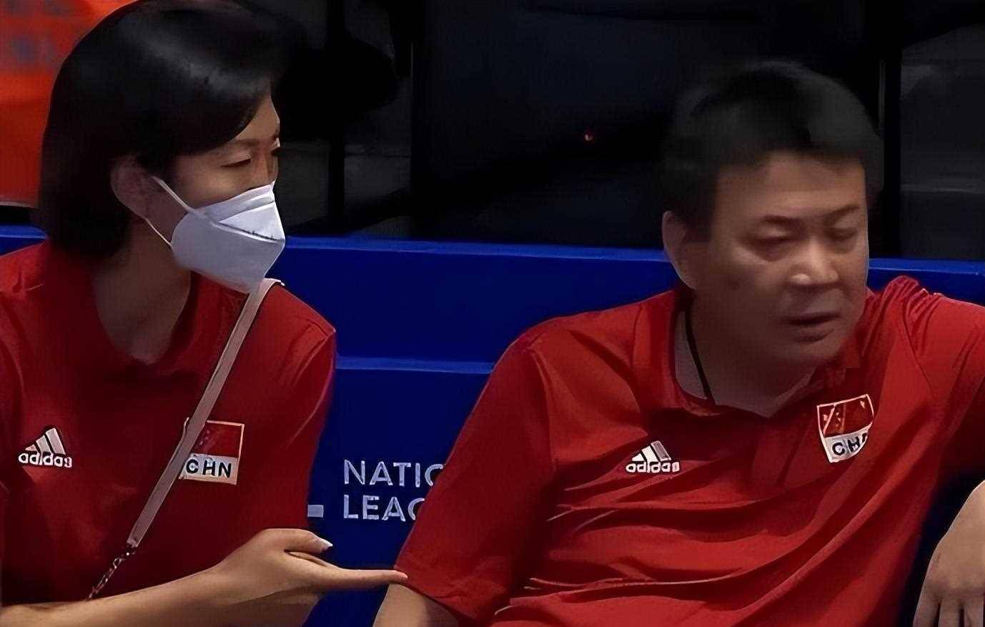 蔡斌赖亚文泪洒现场朱婷深夜宣布重大决定我们体育奥运迎转机