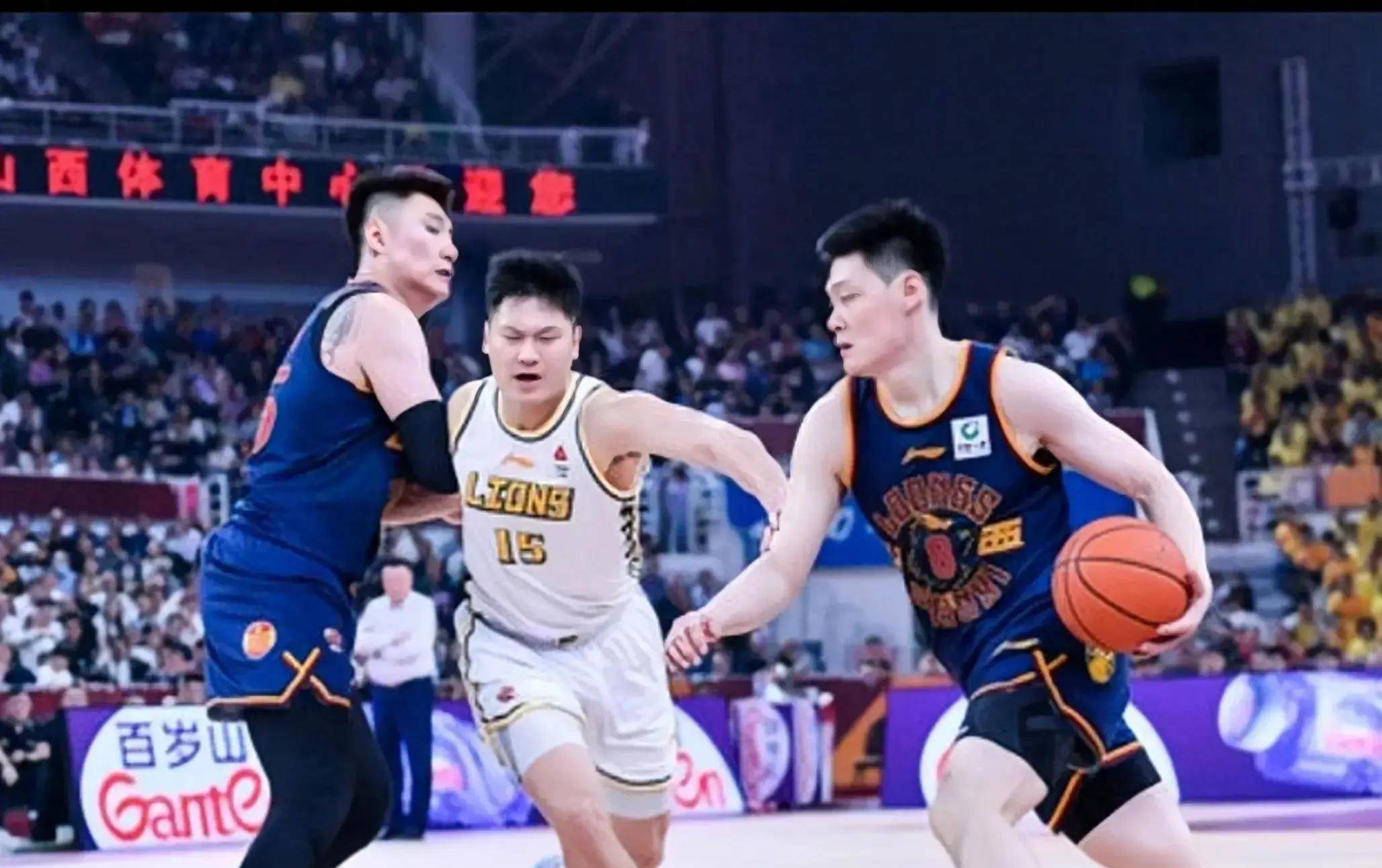 cba季后赛首轮广厦对阵山西"抢三大战"赛前分析_比赛_朱俊龙_胡金秋