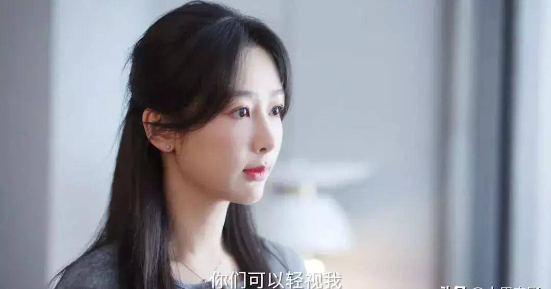 哭得越狠演技越稳杨紫在雨中痛哭扯下了多少演员的遮羞布