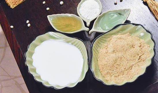 但是如果我们自己学会制作美白液,就不用了担心了.