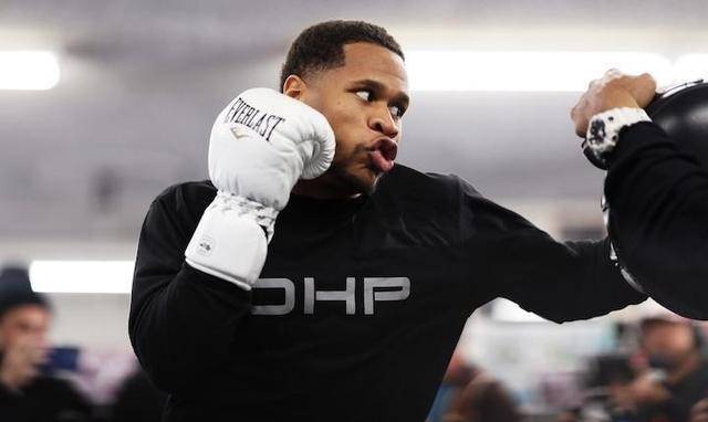 加西亚与哈尼展开公开训练颜值网红对决实力派拳王谁将获胜