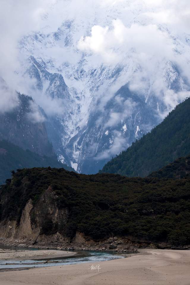 尼屋到八盖地图上没有的路藏在深山里的易贡大峡谷