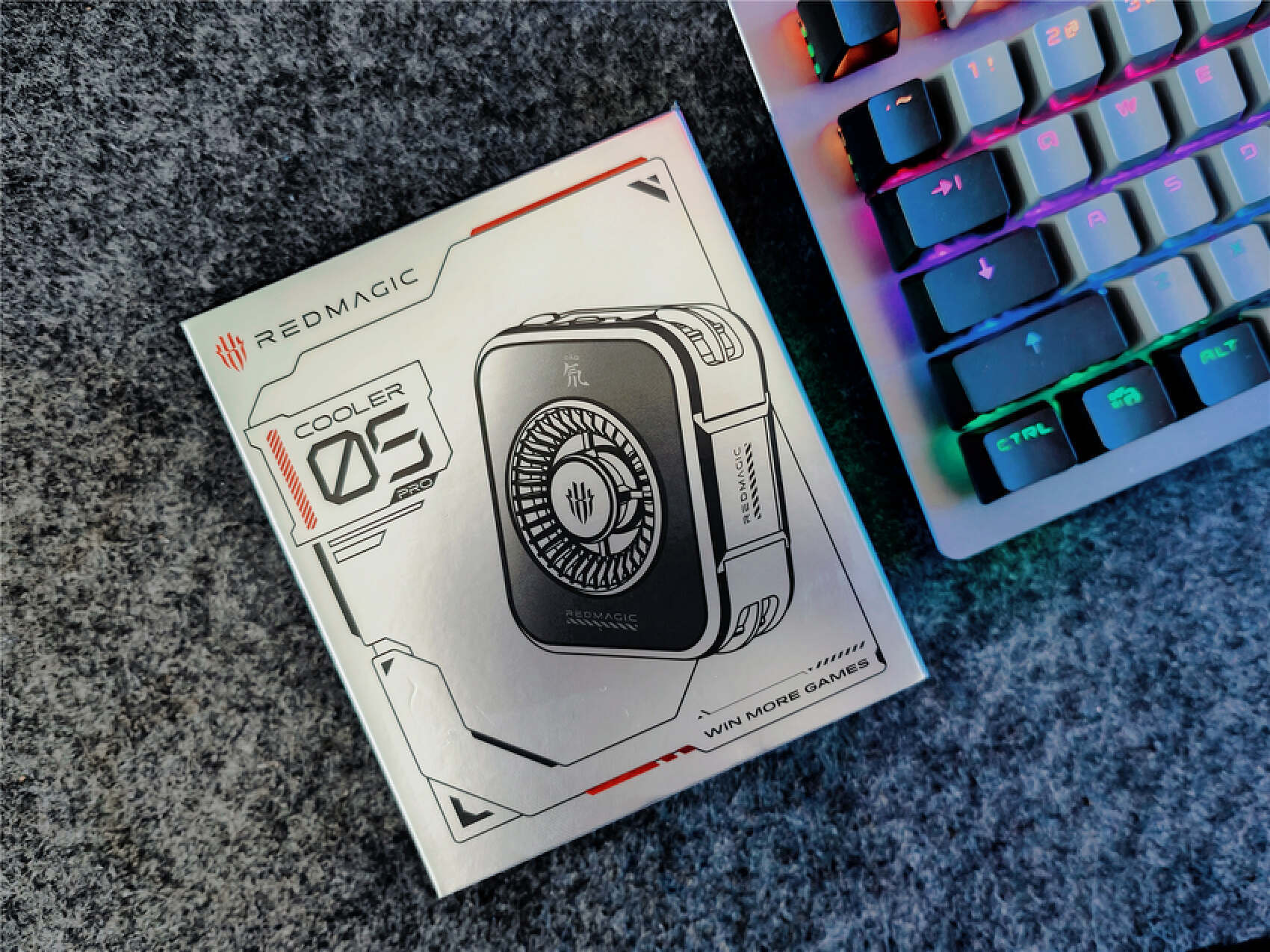 红魔液冷散热器5pro体验vc液冷强效散热清凉一夏游