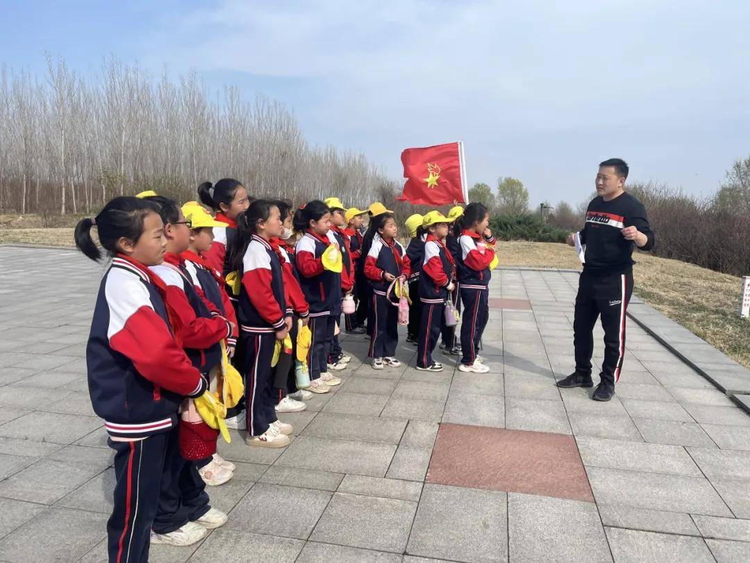 垃圾也能变废为宝济南起步区东营小学的探秘之旅