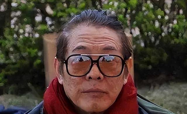 王现状:一个患病,一个坐轮椅,一个离世,他依旧风光_成龙_电影_武打片