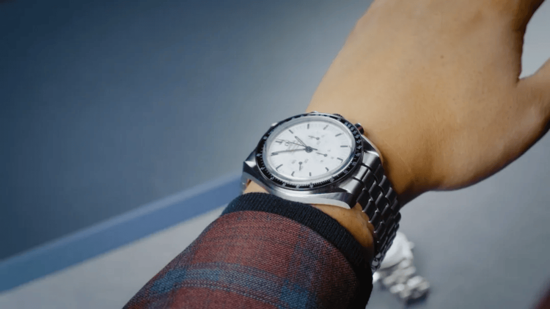 开箱欧米茄白色盘面超霸月球表