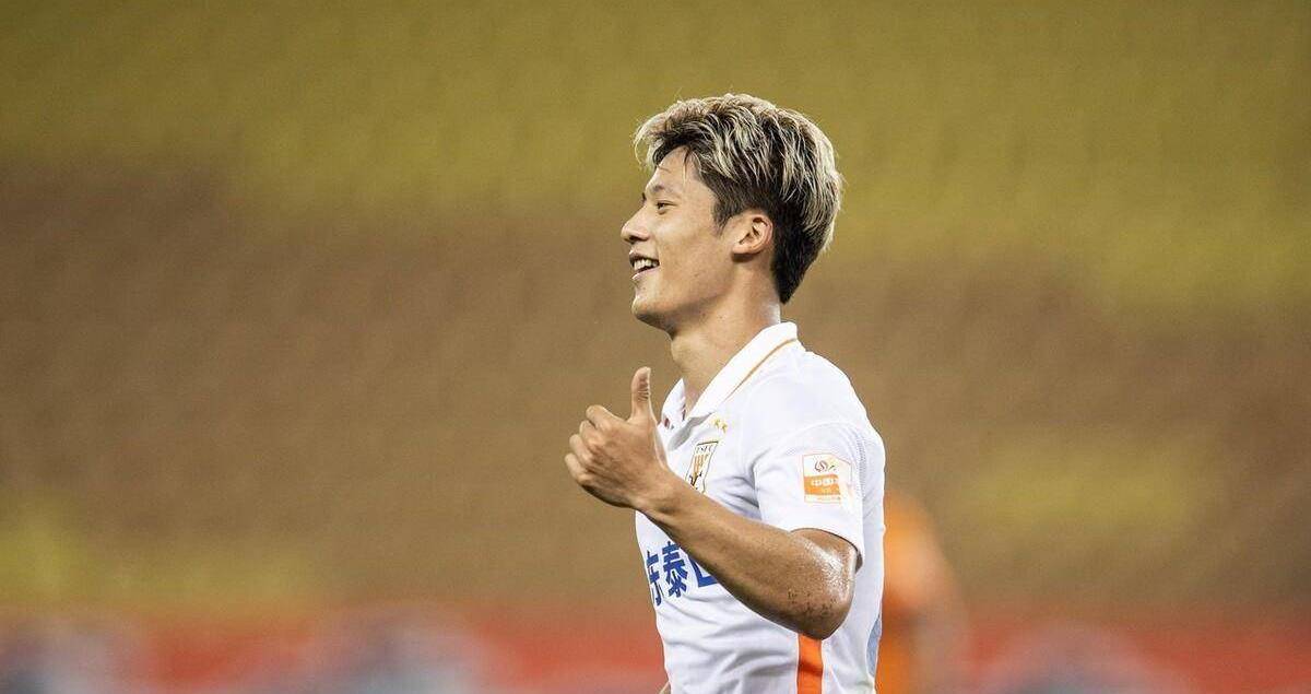 本场比赛,陈璞只打了20分钟左右的时间,还是替补出场.