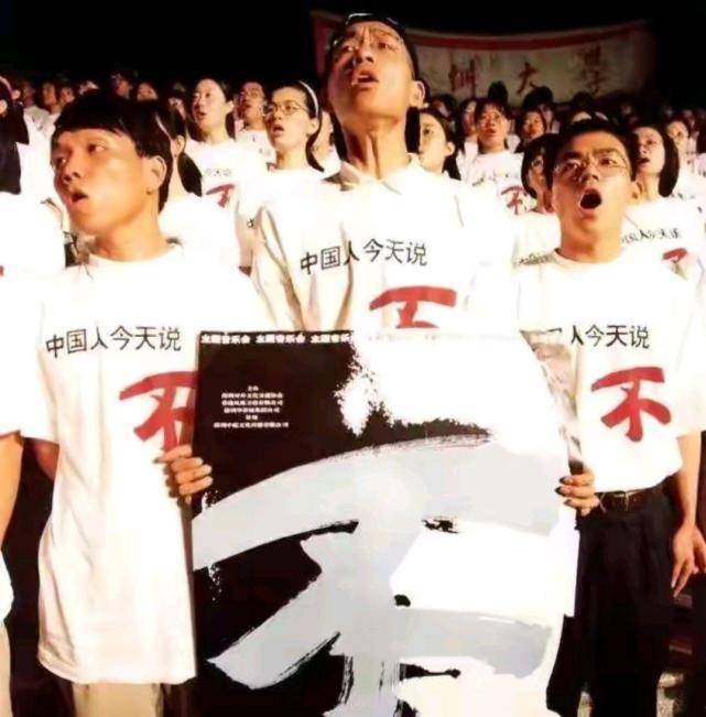 23年过去了那艘坐滩在仁爱礁的菲律宾军舰现在怎么样了