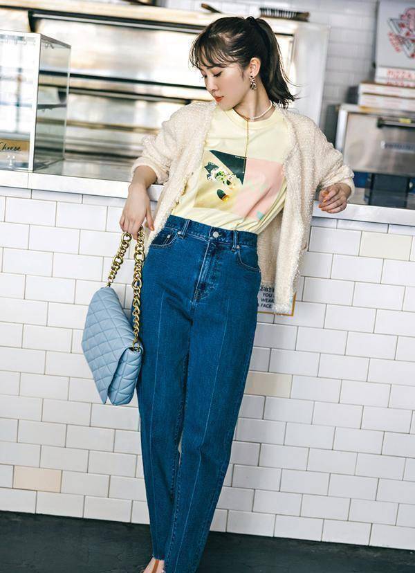 高腰牛仔裤认准这10套搭配技巧休闲又百搭简约又大方