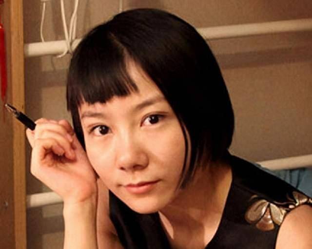 人大高材生裸模苏紫紫给10岁孩子当继母5年之后却离婚