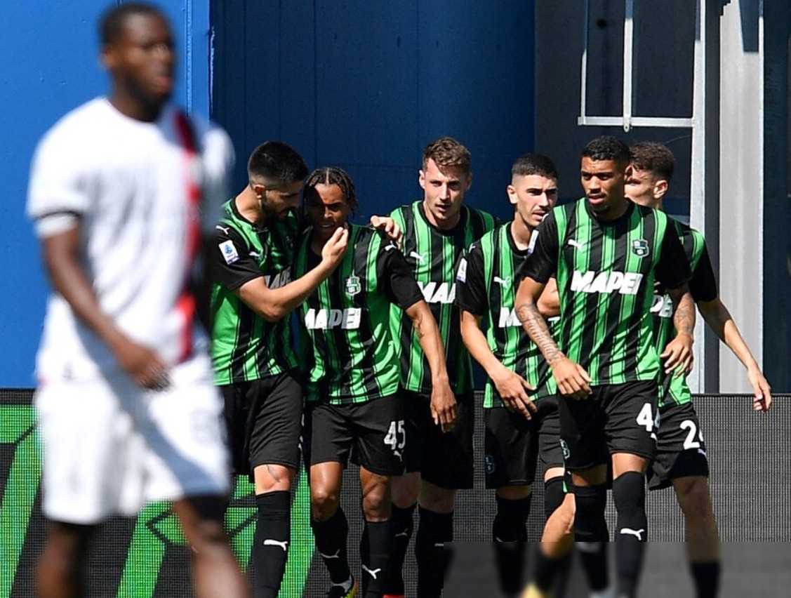 冷门一夜!利物浦主场失利,米兰被保级队轰入3球_比赛_胜利_调整