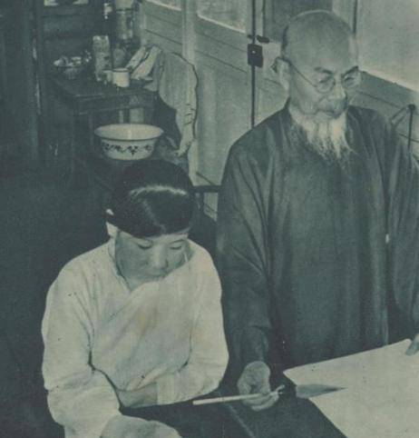 齐白石传奇夫人胡宝珠的罕见照片结婚那年齐白石57岁她18岁