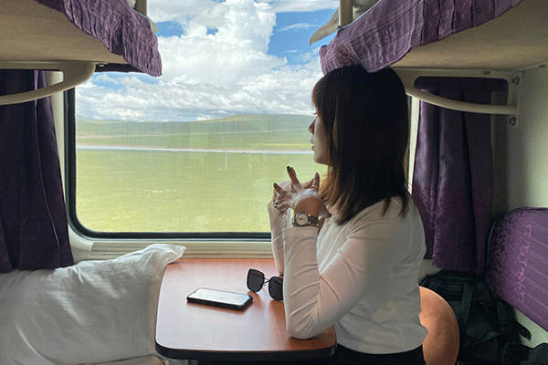 坐火车进藏旅游哪趟能看到最美风景坐火车去西藏一周要多少钱