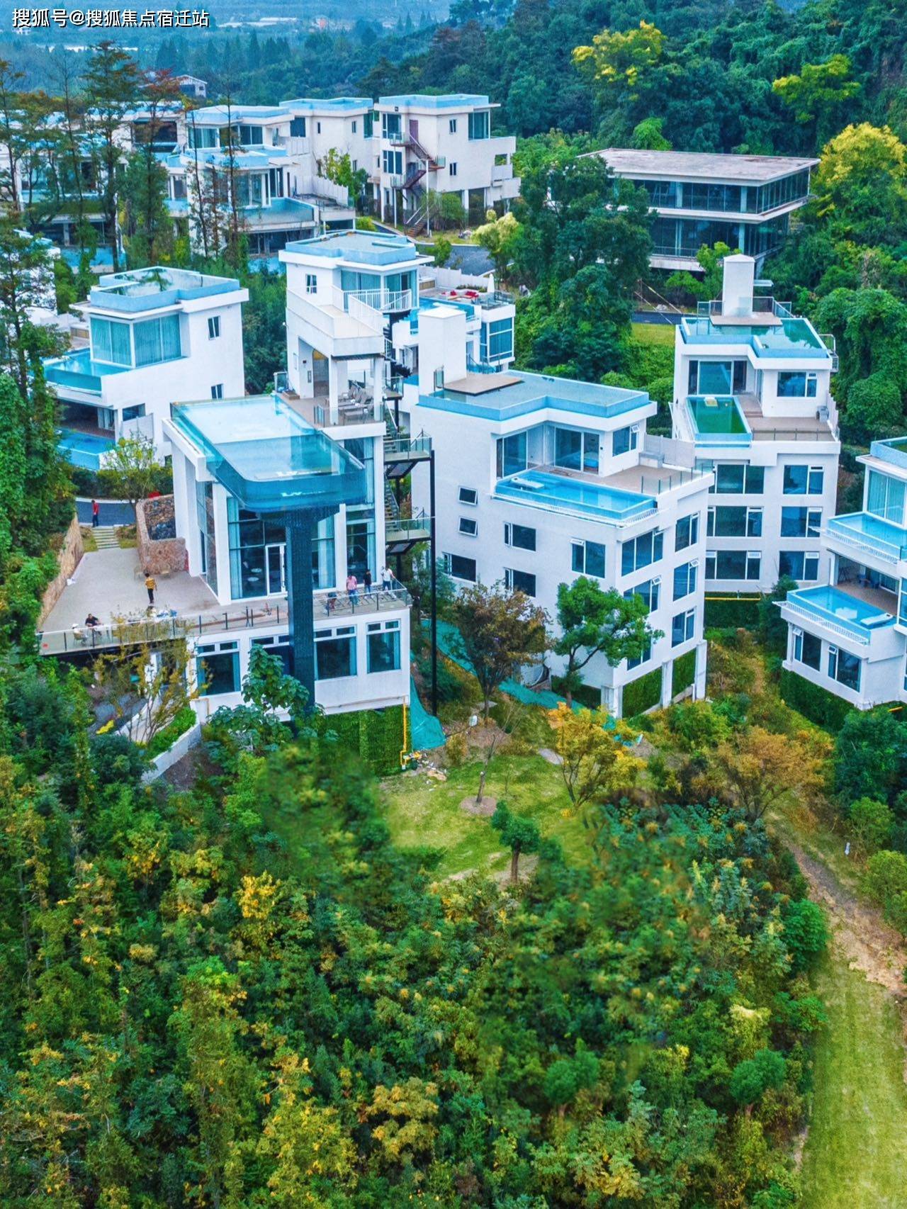 溪湖山庄)首页网站丨梦溪湖山庄欢迎您|楼盘详情/_泳池_度假村_莫干山