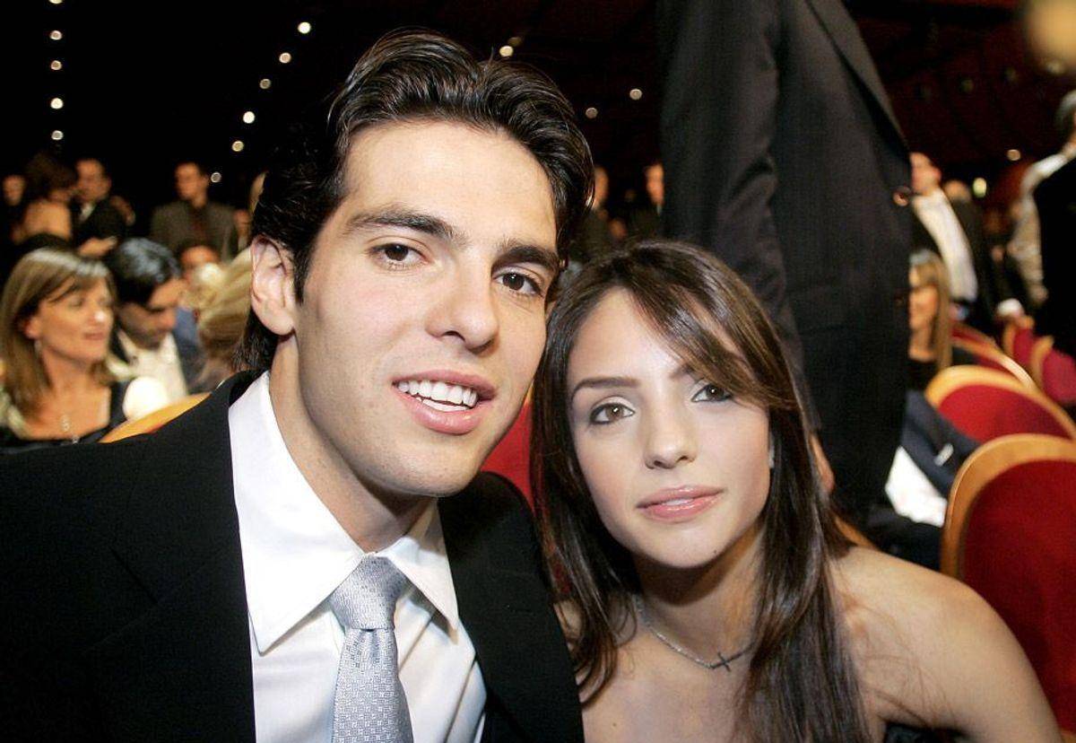 沉默9年42岁卡卡回应前妻我单身1年还是无法挽回婚姻