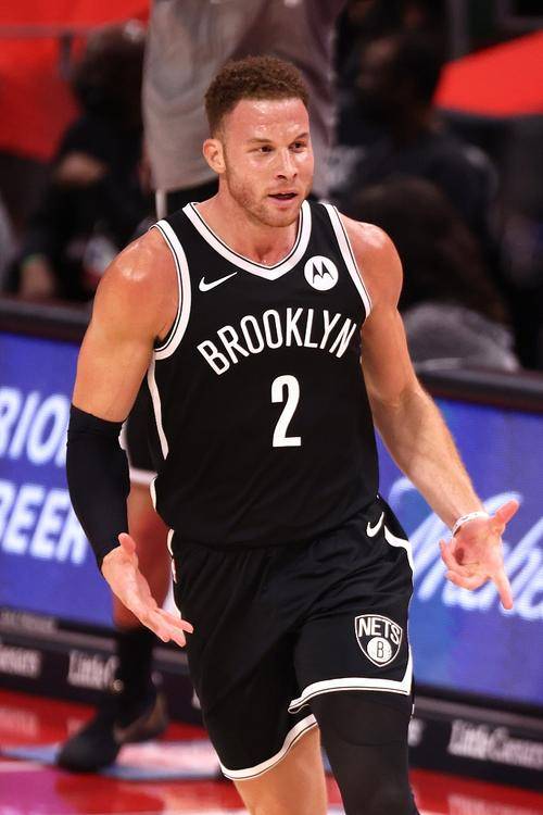 格里芬宣布退役,生涯无冠成永恒遗憾,众星发文深情缅怀