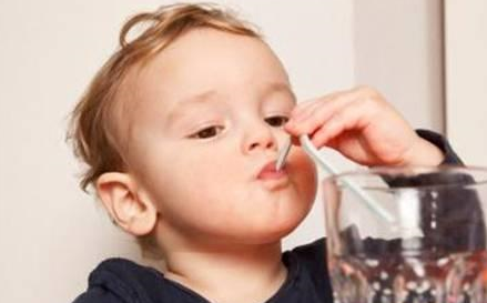 宝宝的饮水方式不正确，可能会“伤害”宝宝！_错误_时间_小时