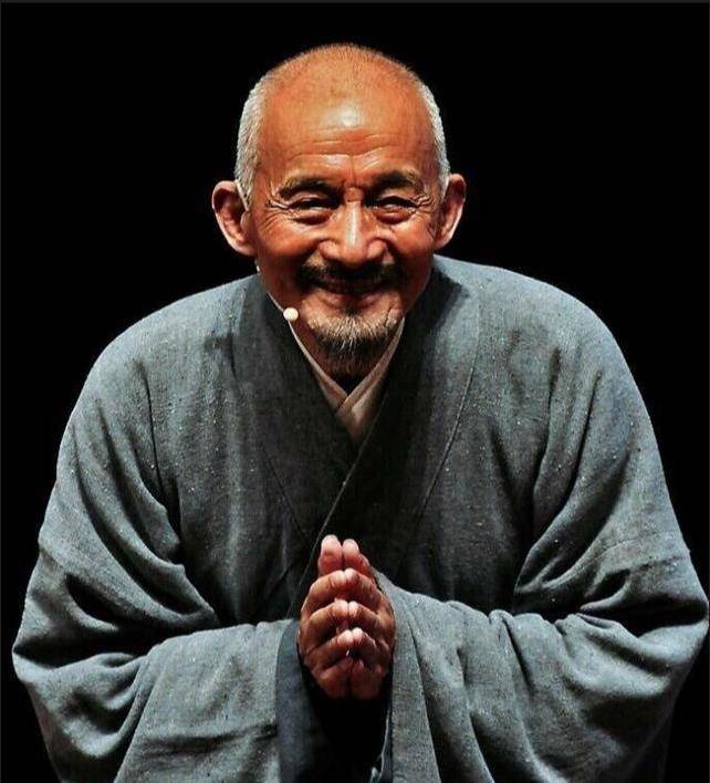 游本昌52岁演济公晚年卖房赔光家产76岁又出家