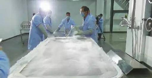 原创我国首例女冷冻人曾想50年后复活与家人团聚如今怎样了