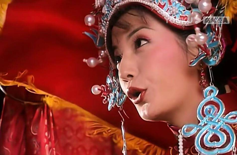 原创还珠格格小燕子颜值那么高为什么我当年却只顾着看她背诗