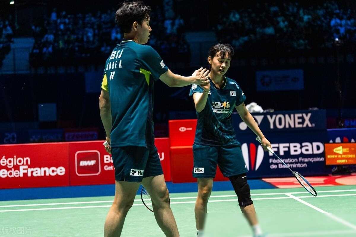 通过这次比赛,我们看到了中国羽毛球队的团队凝聚力和实力.