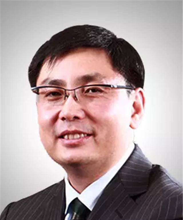 摆摊起家27岁身家上亿破产后李剑再开200多家店年销售额超8亿