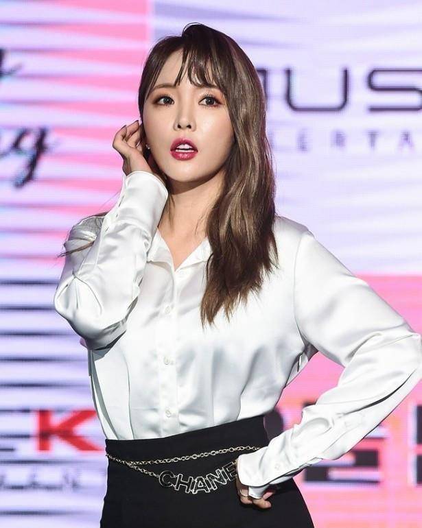 a某表示:"根据洪真英本科,硕士,博士等所有课程的学分经验,可以证明