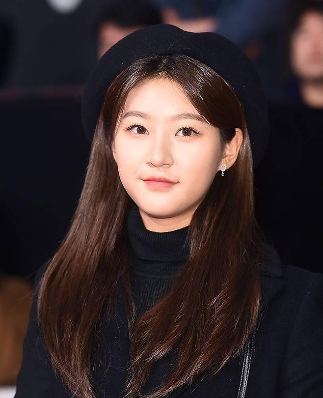 金赛纶因与金秀贤的照片争议,精神崩溃,决定退出话剧_演出_东池_时期