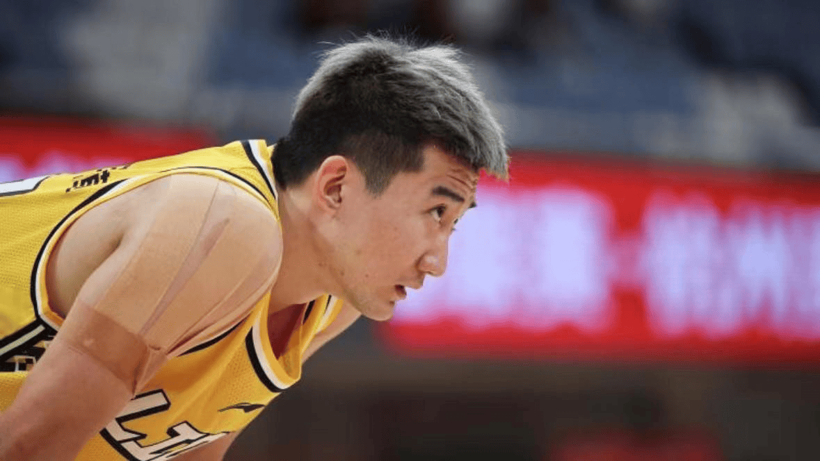 广厦核心要复出?孙铭徽生死战登场,球队有意提前召回赵嘉义