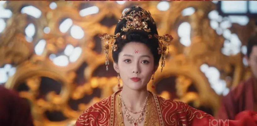 卿卿日常看看尹峥掌握的势力嫡长主尹嵩拿什么来争