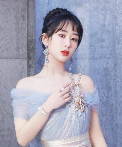 回顾杨紫与秦俊杰的爱情,重点不在他做的对与不对,而在信任上