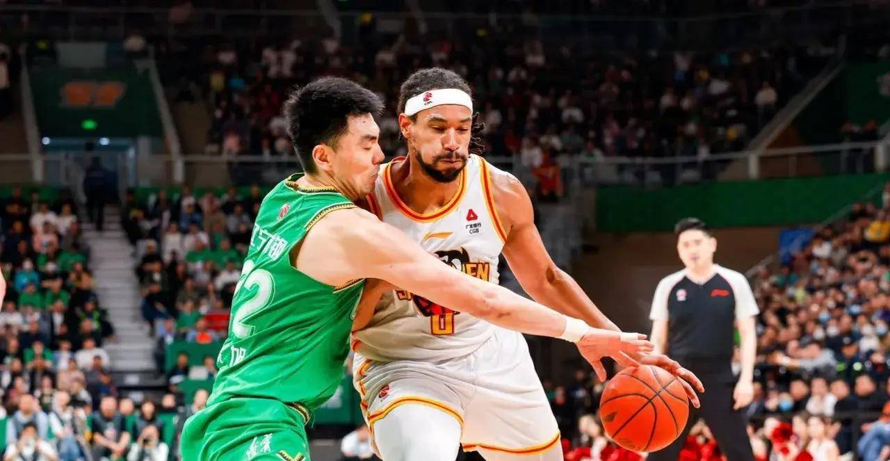 原创辽宁男篮与广东男篮的疯狂开门红又一次让cba联赛无比尴尬